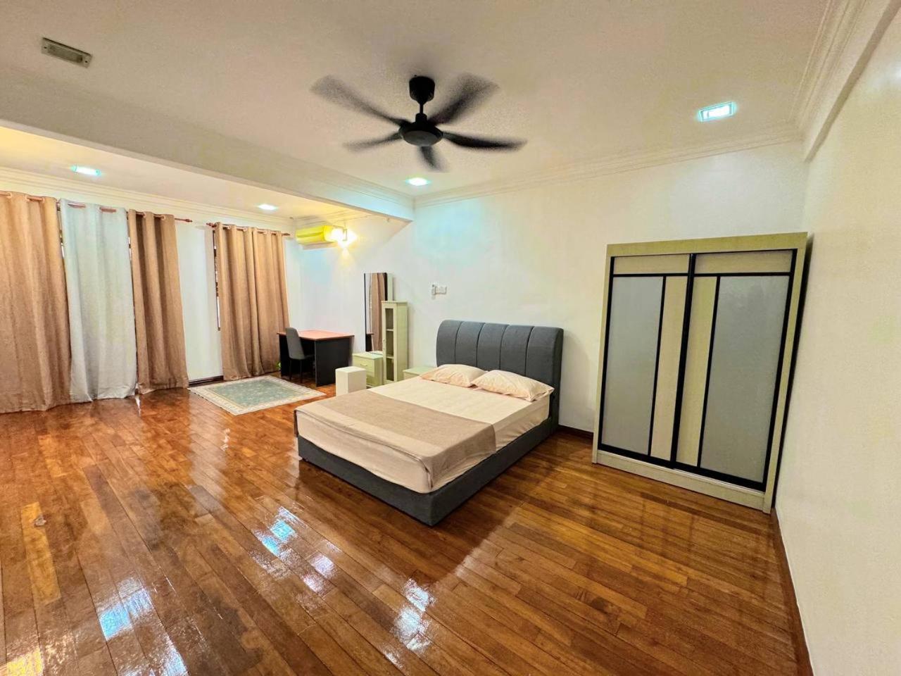 Ibai Golf Home Resort Homestay Куала-Тренгану Екстер'єр фото